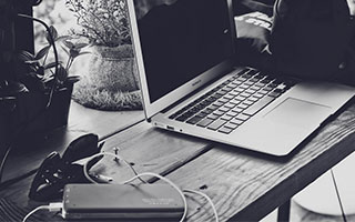 爱游戏大厅-逆境中的明星：战胜伤病再创新高，在逆境中获得成功的名人